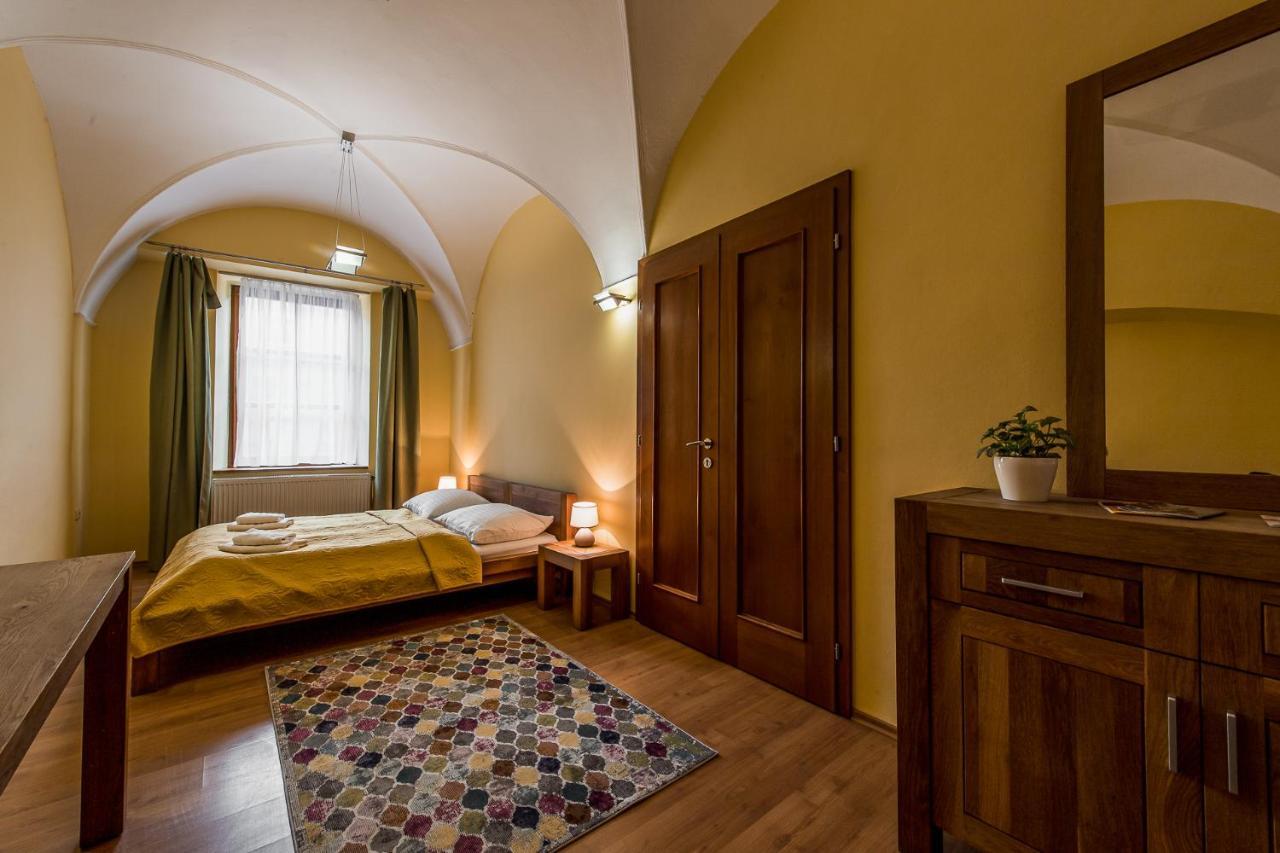 Apartmany Kolegium Prešov Esterno foto
