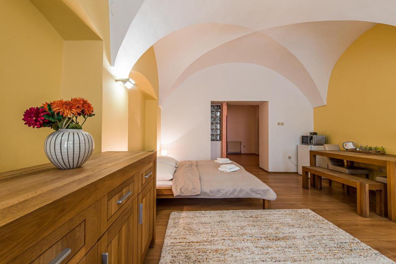 Apartmany Kolegium Prešov Esterno foto