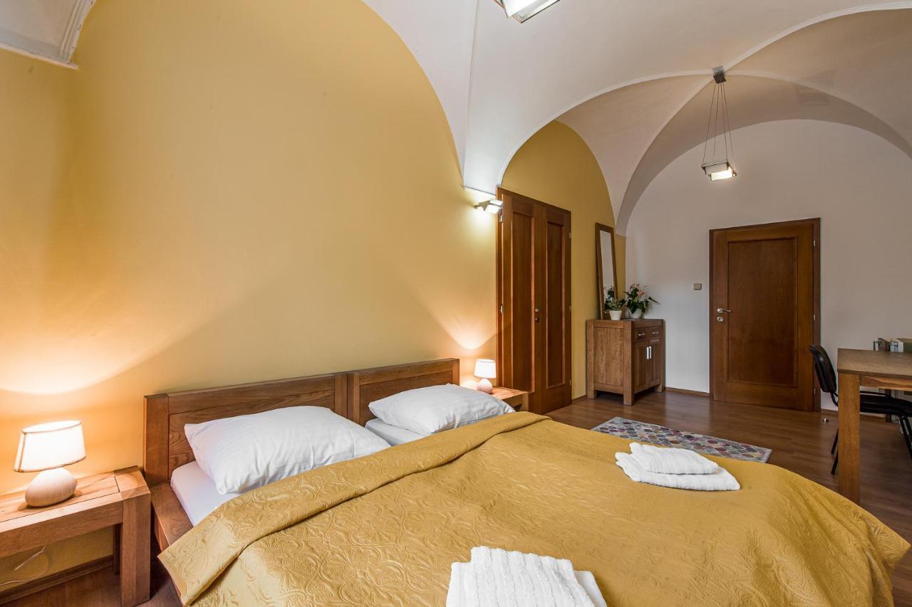 Apartmany Kolegium Prešov Esterno foto