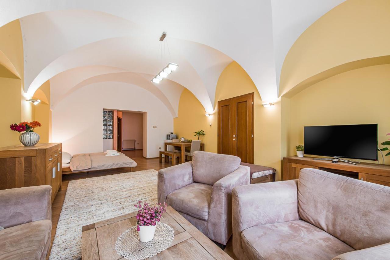 Apartmany Kolegium Prešov Esterno foto